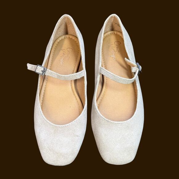 Crown Vintage Sillani Suede Mary Jane Flat Taupe Size 7 - Picture 7 of 8